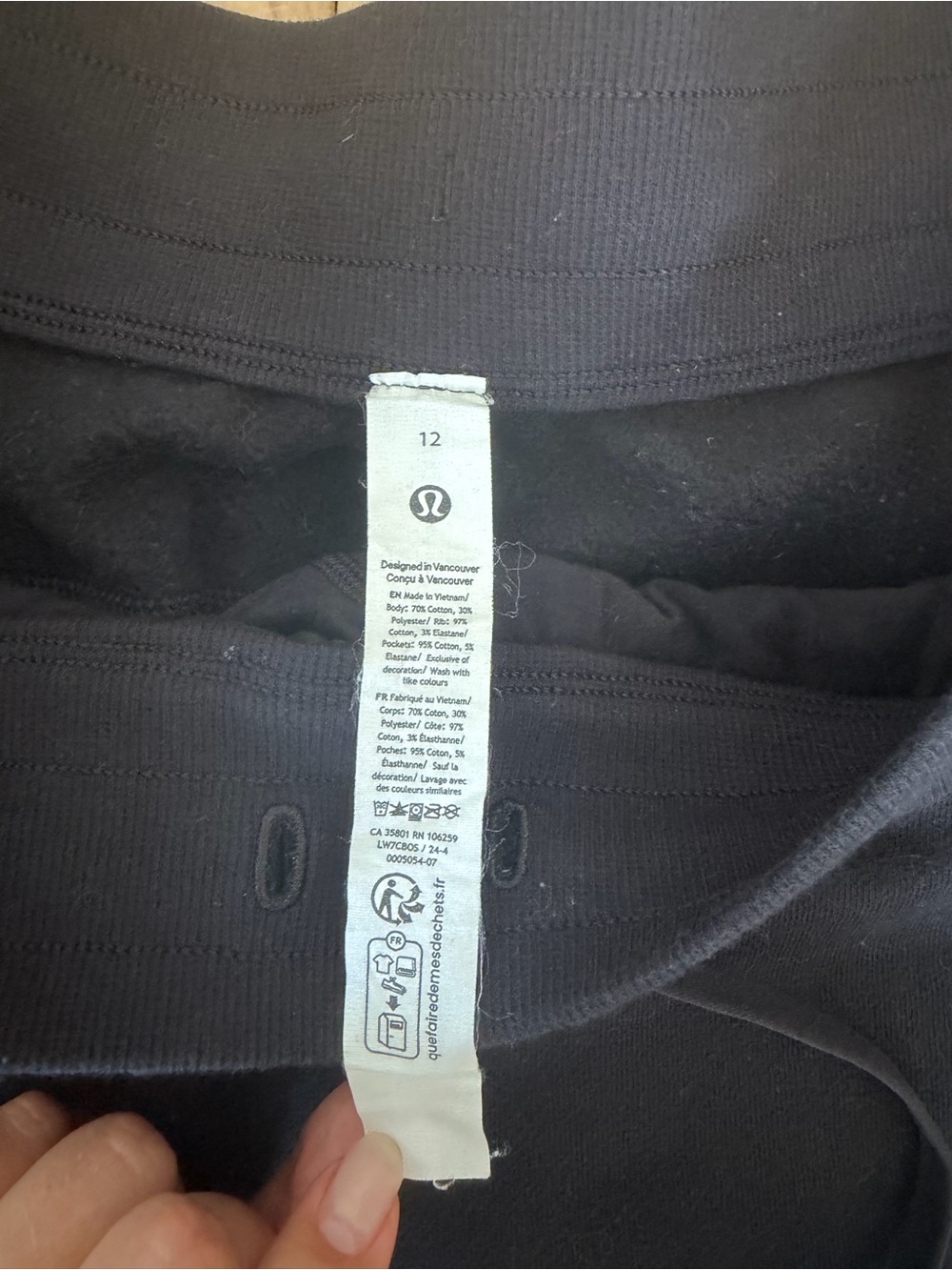 Lululemon Scuba High-Rise Short 5" - Picture 6 of 6
